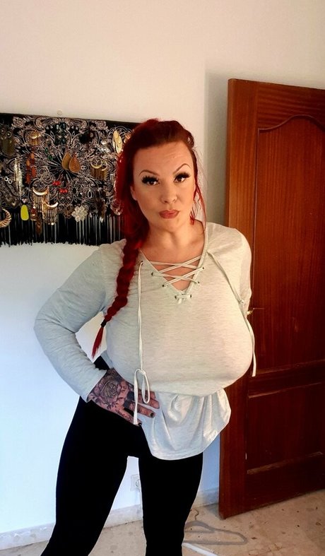 mingnaa modèle de haute qualité photos