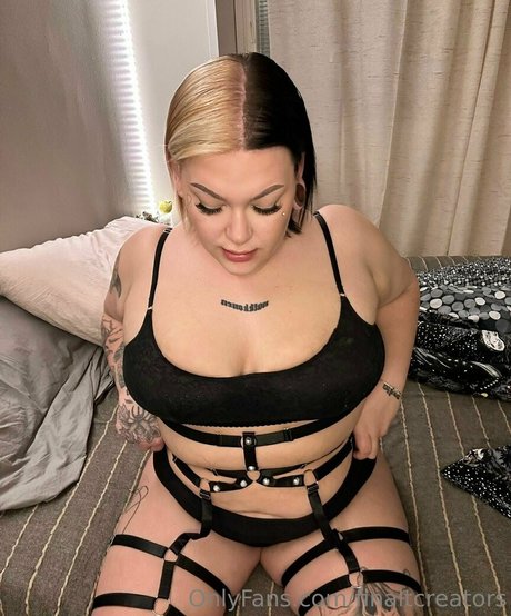 finaltcreators pornographic star photo