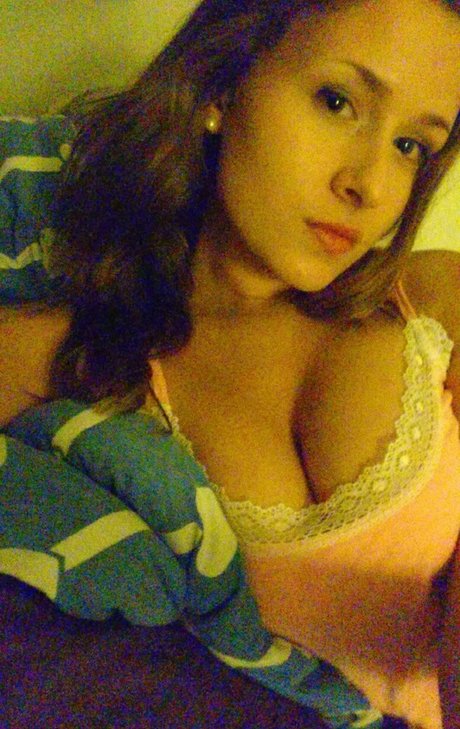 yaboielina joli modèle photo