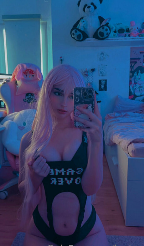 _carlaperezz jolie étoile des photos