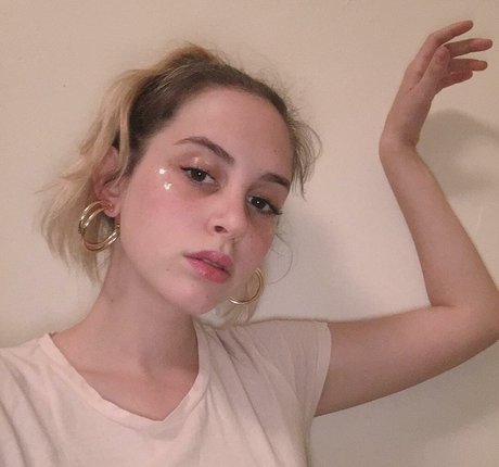 Mica Tenenbaum modelo adulto recopilación