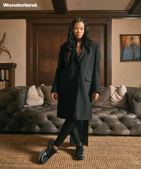 Storm Reid modèles nus photos