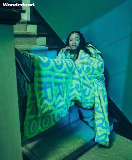 Storm Reid estrella porno bonita imagen