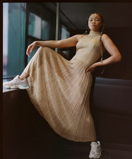 Storm Reid estrella erótica recopilación