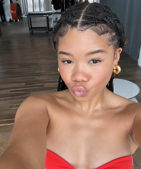 Storm Reid desnudos estrella porno recopilación