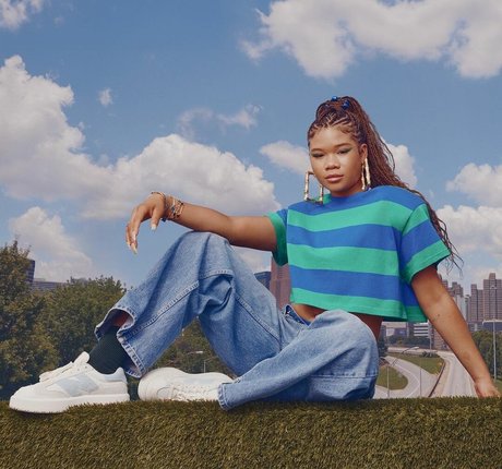 Storm Reid nus de stars du porno des photos