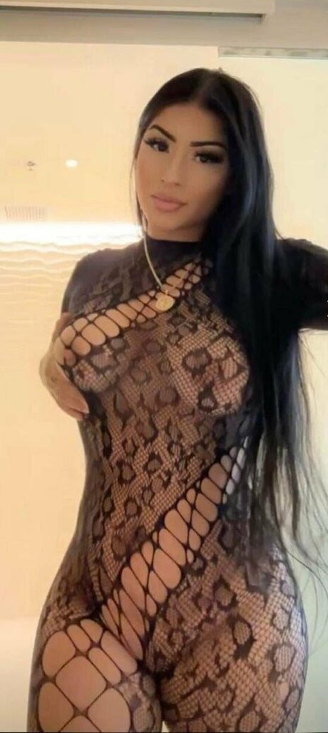 adelmorel modèle adulte photos