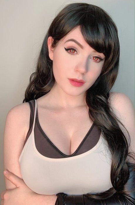 Jazlyn Skyy arte modelo galería