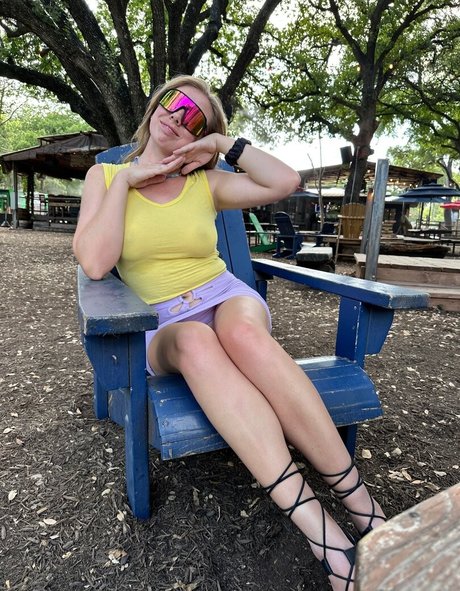 CosmicKitti adult actress galleries