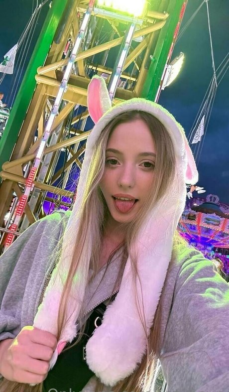 katyasun actriz de arte imagen