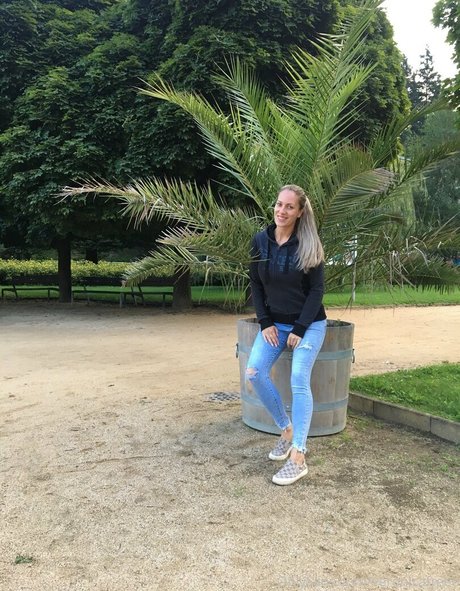 Hermosas ladyboys onlyfans exclusivo de alta calidad foto