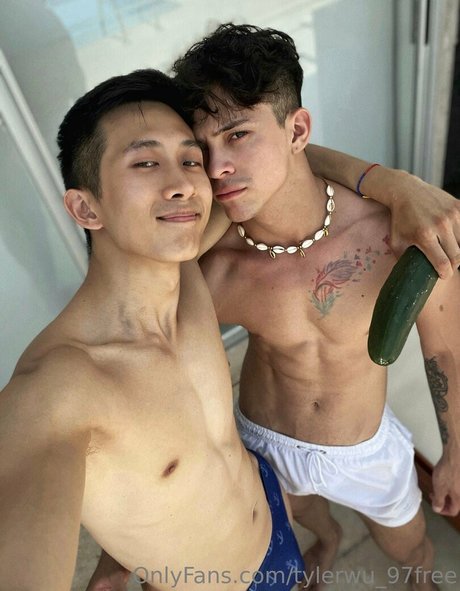tylerwu 97free pornstar erotic pic