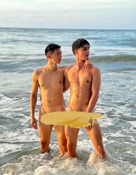tylerwu 97free exclusive model pics