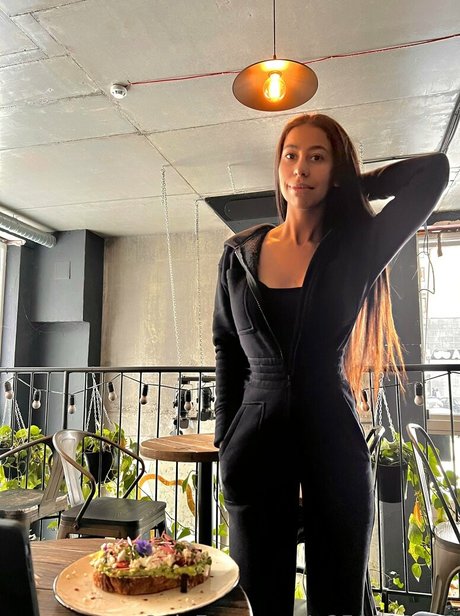 dayana sexy étoile de l'art galeries