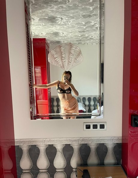 pollylittlecaprice arte estrella porno imágenes