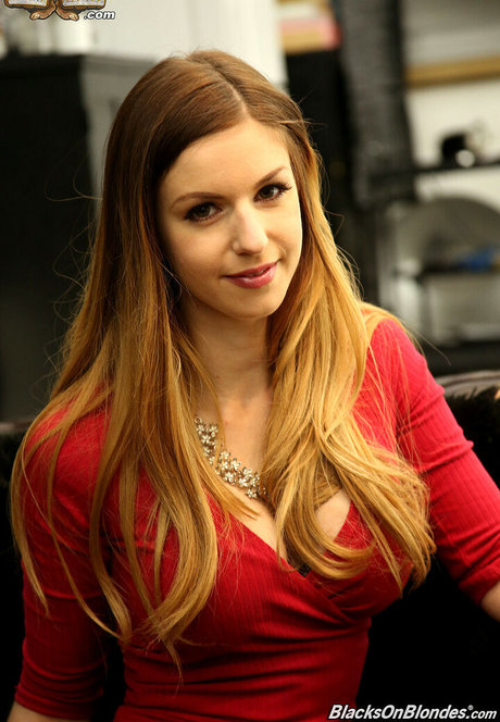 Stella Cox actriz foto