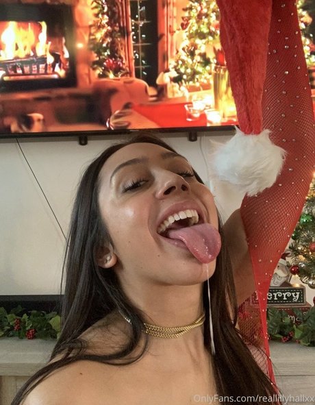 Lilly Hall star du porno adulte images