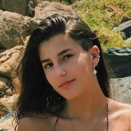 Beatriz Neuman actrice xxx photo