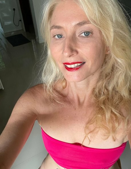 liakovach estrella porno caliente imágenes