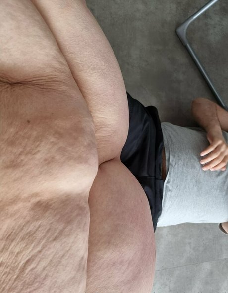 doughbellygirl actrice artistique photos