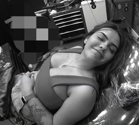 Sunaika Bruna estrella porno perfecta foto