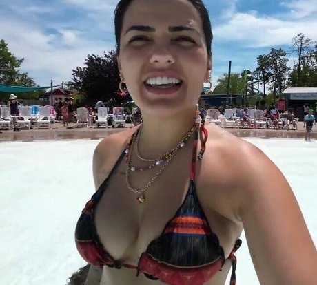 Sunaika Bruna star du porno chaud photos