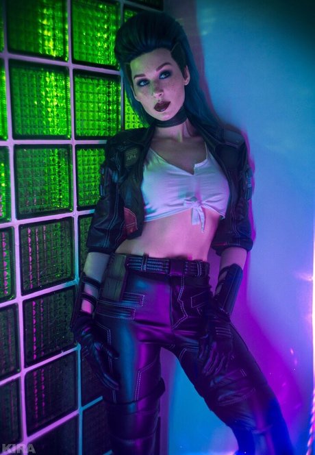 Kristy Che arte estelar archivo