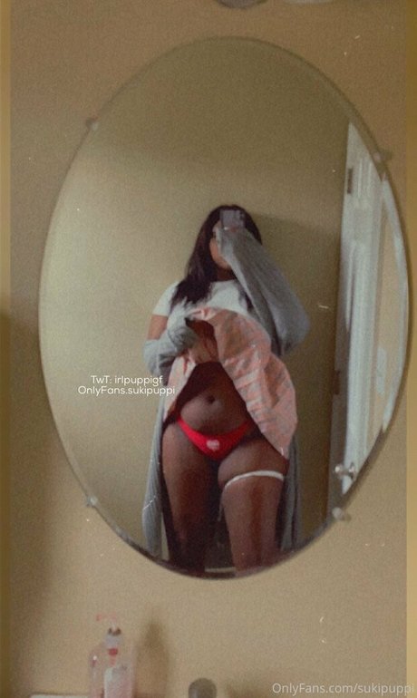 sukipuppi estrella desnuda galería