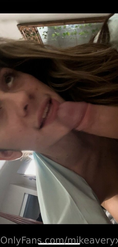 mikeaveryxxx actriz de desnudos galerías