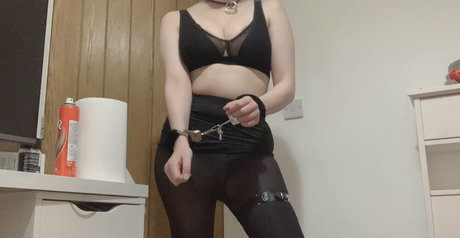 only hiccy nudes actress pictures