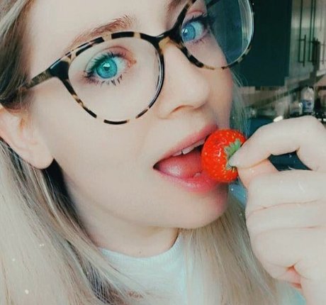 lottielushloves actriz adulta foto