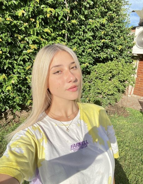 Yami Sanchez mannequin galeries