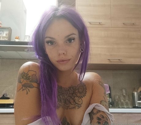 spicyrollersg art star photos