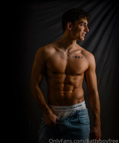 battyboyfree buena actriz archivo