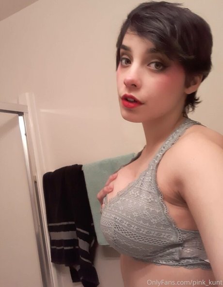 pink kunt actriz erótica imágenes