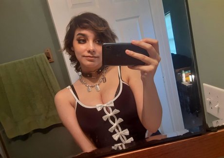 pink kunt nus étoiles galeries