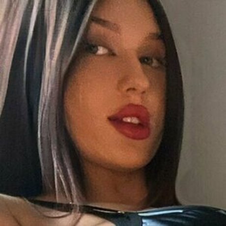 kissolivia hermosa actriz galería