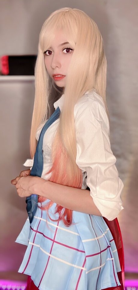 Lilywaifu modelo desnudo imagen