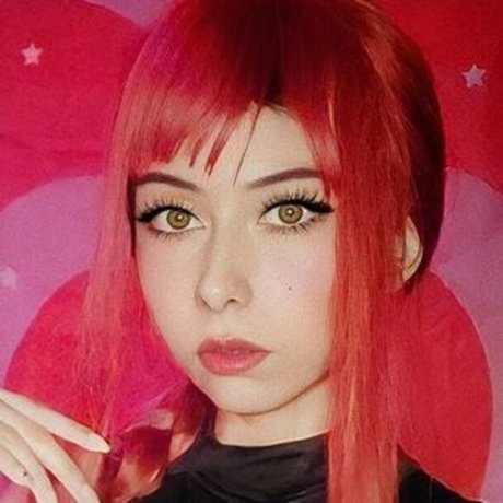 Lilywaifu modèle de sexe photo