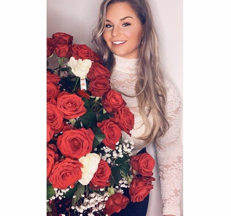 Joyce Straten étoile érotique galeries