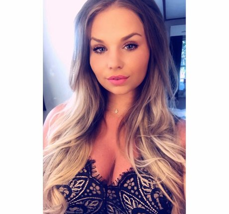 Joyce Straten modèle xxx galeries