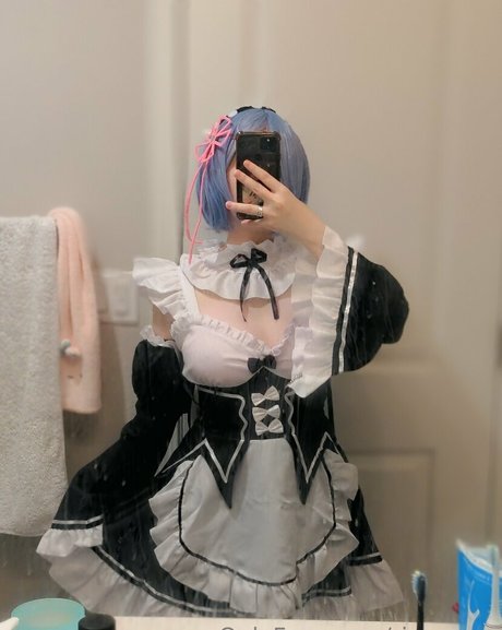 rinya cos actriz perfecta imagen