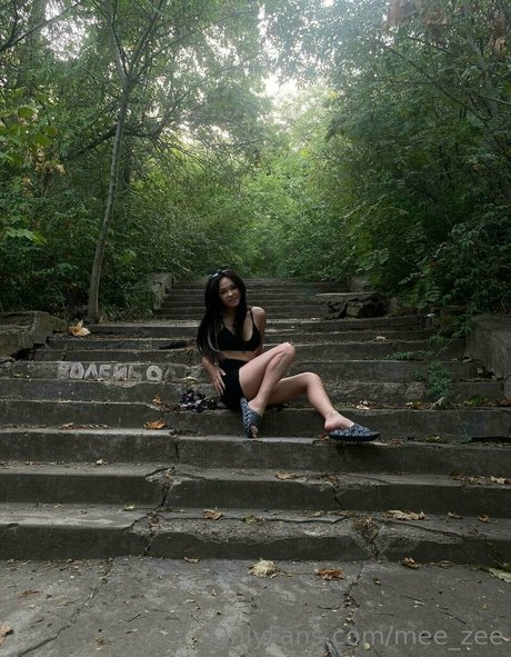 mee zee art modèle photos