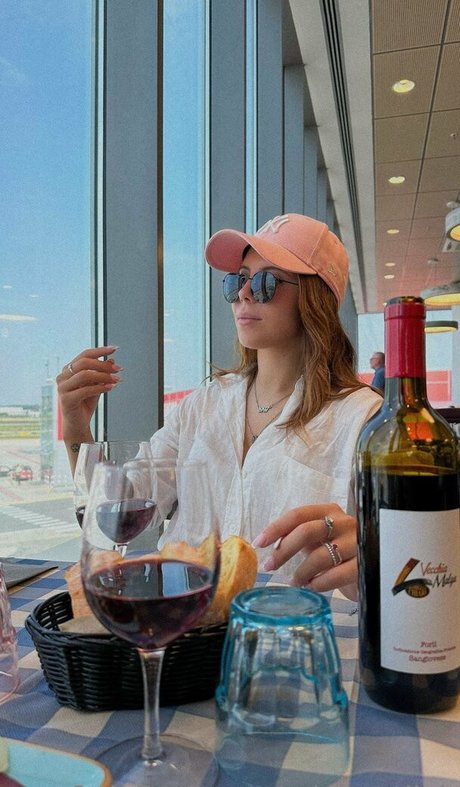 mianataliah modelo sexual imagen