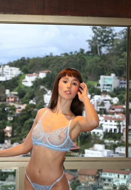 christinasage actriz caliente imagen