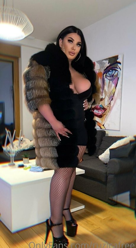 ruzicafree estrella erótica archivo