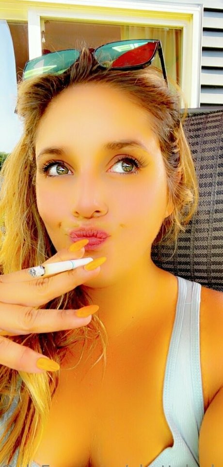 ghettolaylacinderella model naked pictures