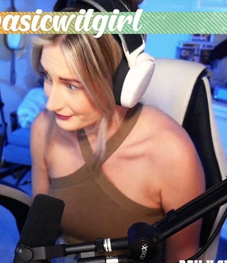 BasicWitGirl étoile de l'art photo