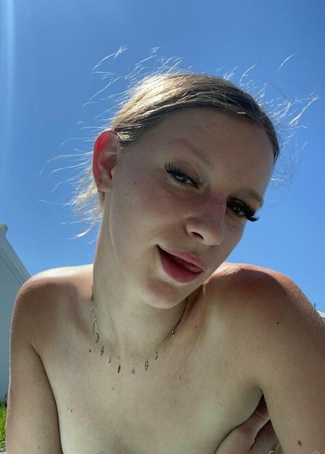 roxy freya0 nudes star archive