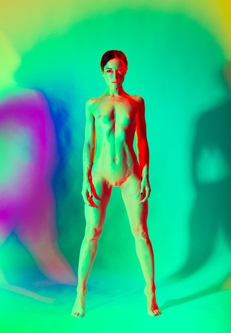 Emily England modèle pornographique img